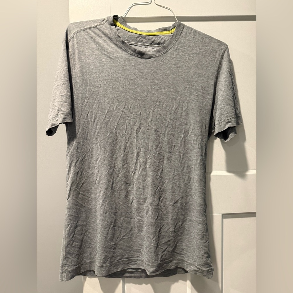 Men's Lululemon T-shirt